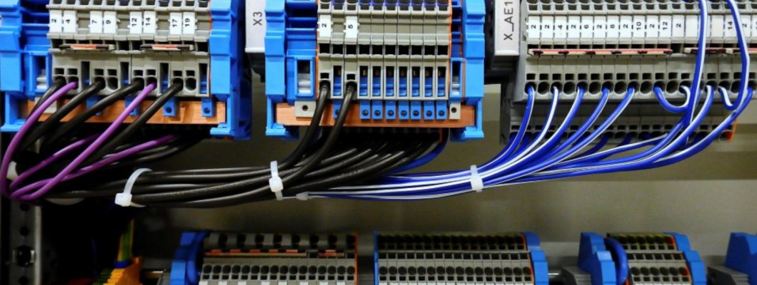 Execuție tablouri electrice de distribuție și automatizări